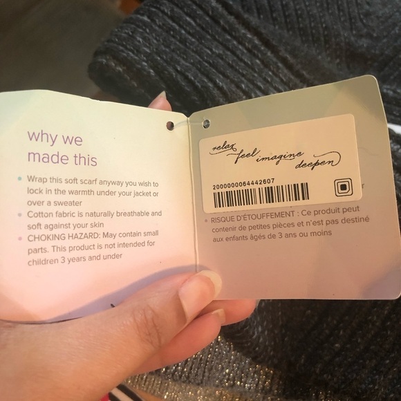 Lululemon Ivivva Scarf & Headband set - Picture 8 of 14